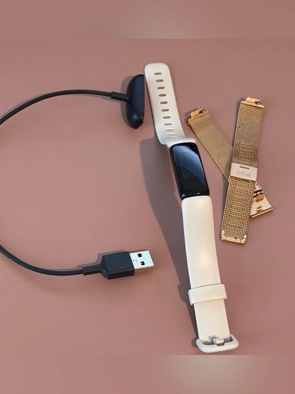 fitbit Inspire 2 Activity Tracker with 2 bands + charger